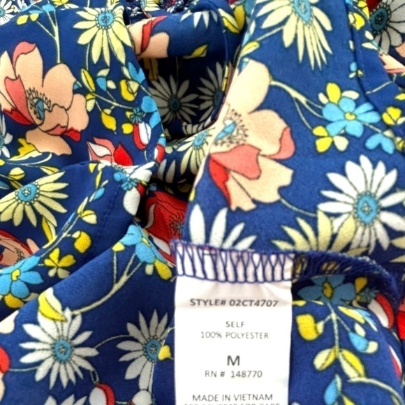 Sienna Sky Floral Ruched Crop Top Adjustable Front Womens Size Medium New - Picture 7 of 8